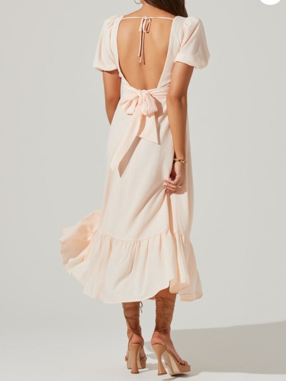 ASTR The Label Puff Sleeve Backless Blush Cream Maxi Dress Tie Back M - Picture 2 of 16